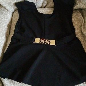 Sleeveless round-neck top
